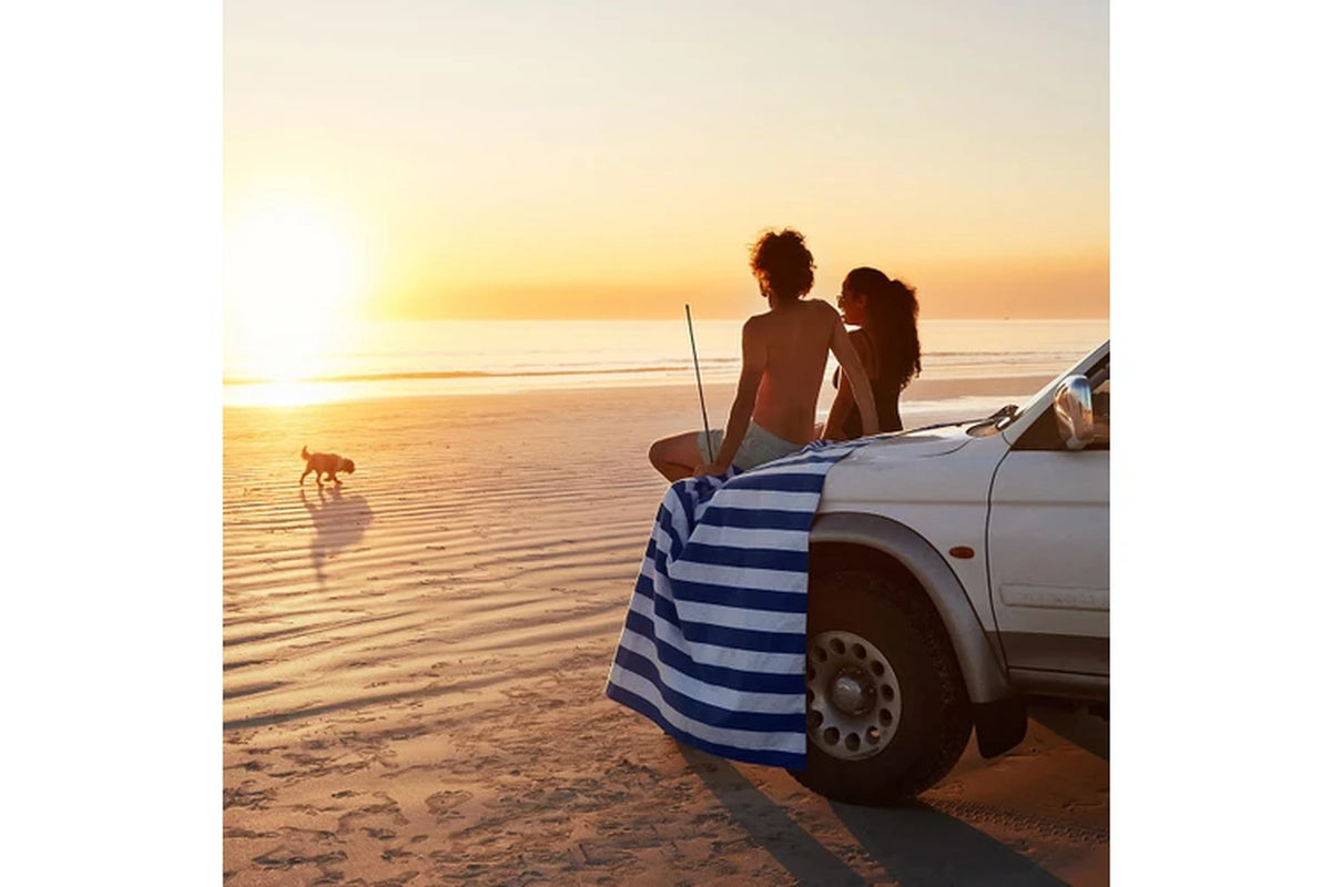 EcoDrop x Dock & Bay 100% Recycled Picnic Blanket